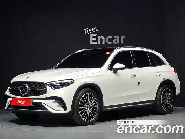 Mercedes-Benz GLC 2025