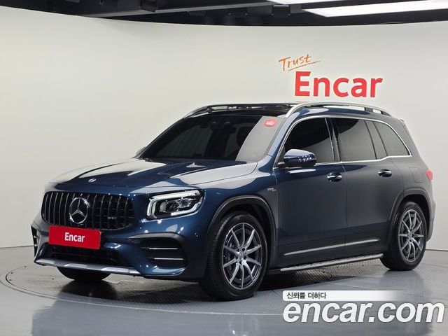 Mercedes-Benz GLB 2023