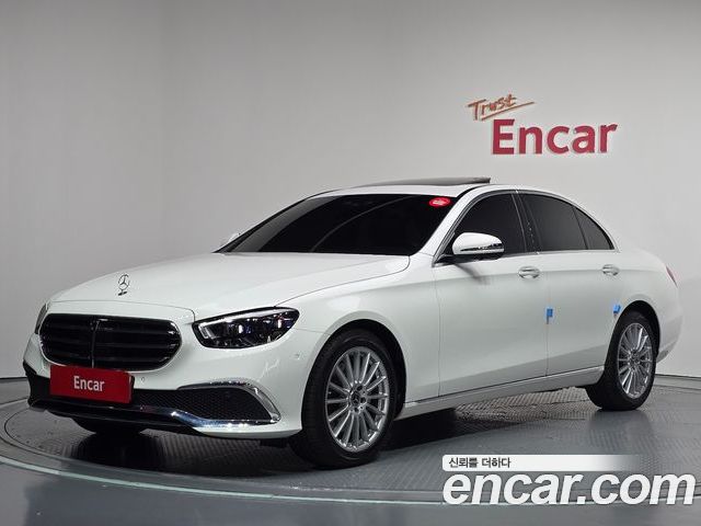 Mercedes-Benz E-Class 2022
